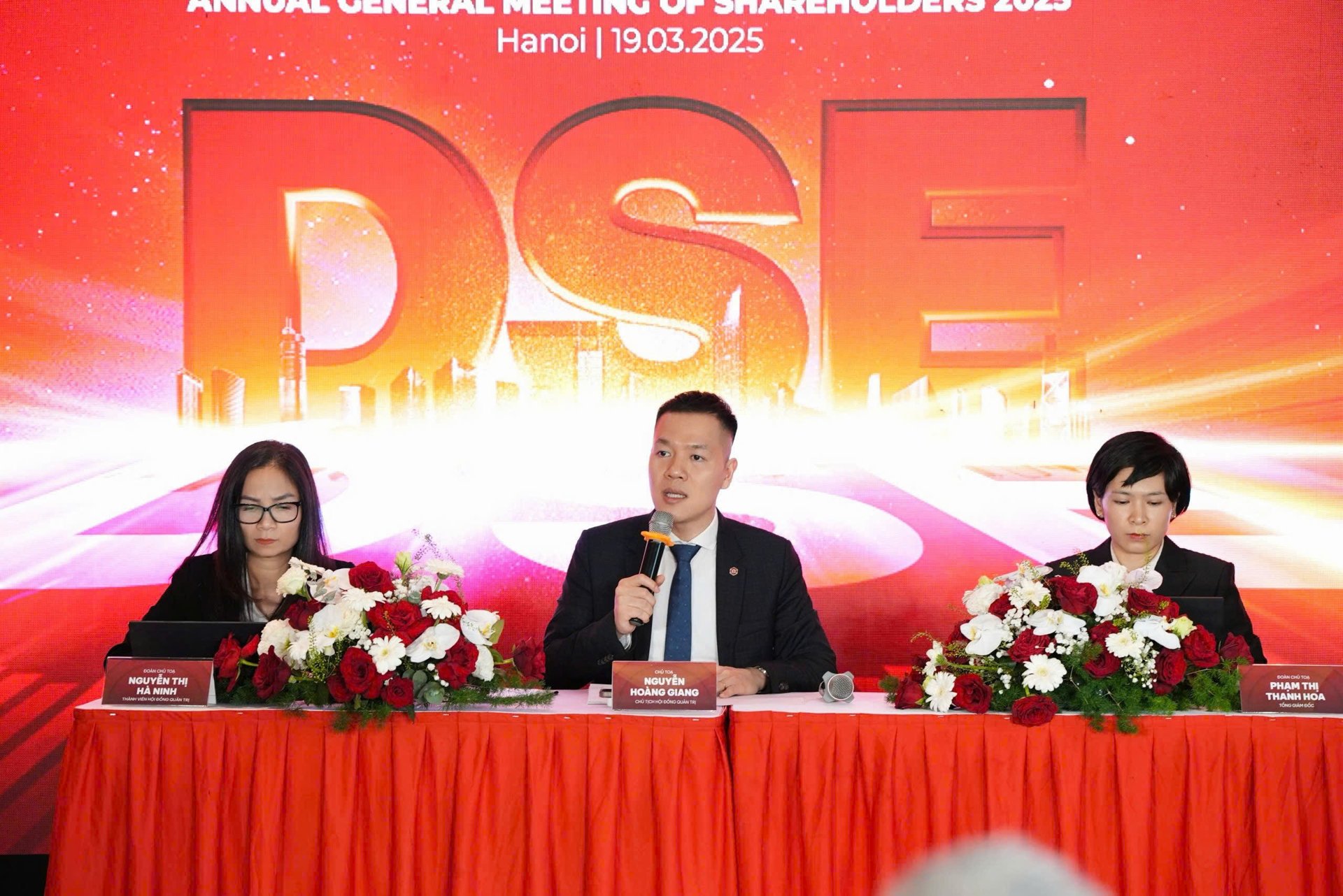 Lãnh đạo DNSE trả lời câu hỏi của cổ đông Lãnh đạo DNSE trả lời câu hỏi của cổ đông