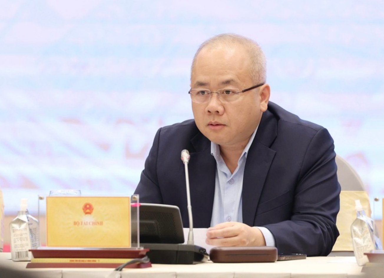 Thứ trưởng Bộ Tài chính Đỗ Thành Trung phát biểu tại họp báo. Thứ trưởng Bộ Tài chính Đỗ Thành Trung phát biểu tại họp báo. 