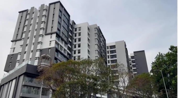 Theo các chuyên gia, nếu các căn hộ chung cư ngắn hạn được phép hoạt động trở lại, Tp.HCM sẽ không chỉ thu hút được lượng du khách lớn hơn mà còn góp phần ổn định và phát triển thị trường bất động sản. Theo các chuyên gia, nếu các căn hộ chung cư ngắn hạn được phép hoạt động trở lại, Tp.HCM sẽ không chỉ thu hút được lượng du khách lớn hơn mà còn góp phần ổn định và phát triển thị trường bất động sản.