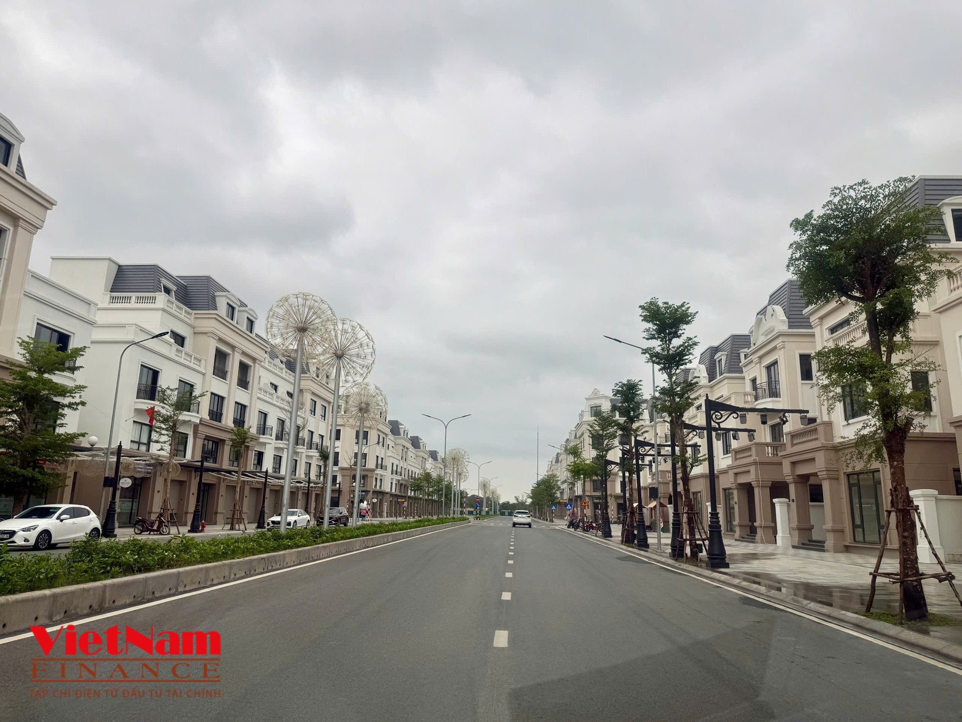 Khảo sát giá Vinhomes Golden Avenue tại cửa khẩu Bắc Luân II - Móng Cái - Ảnh 4 Khảo sát giá Vinhomes Golden Avenue tại cửa khẩu Bắc Luân II - Móng Cái - Ảnh 4