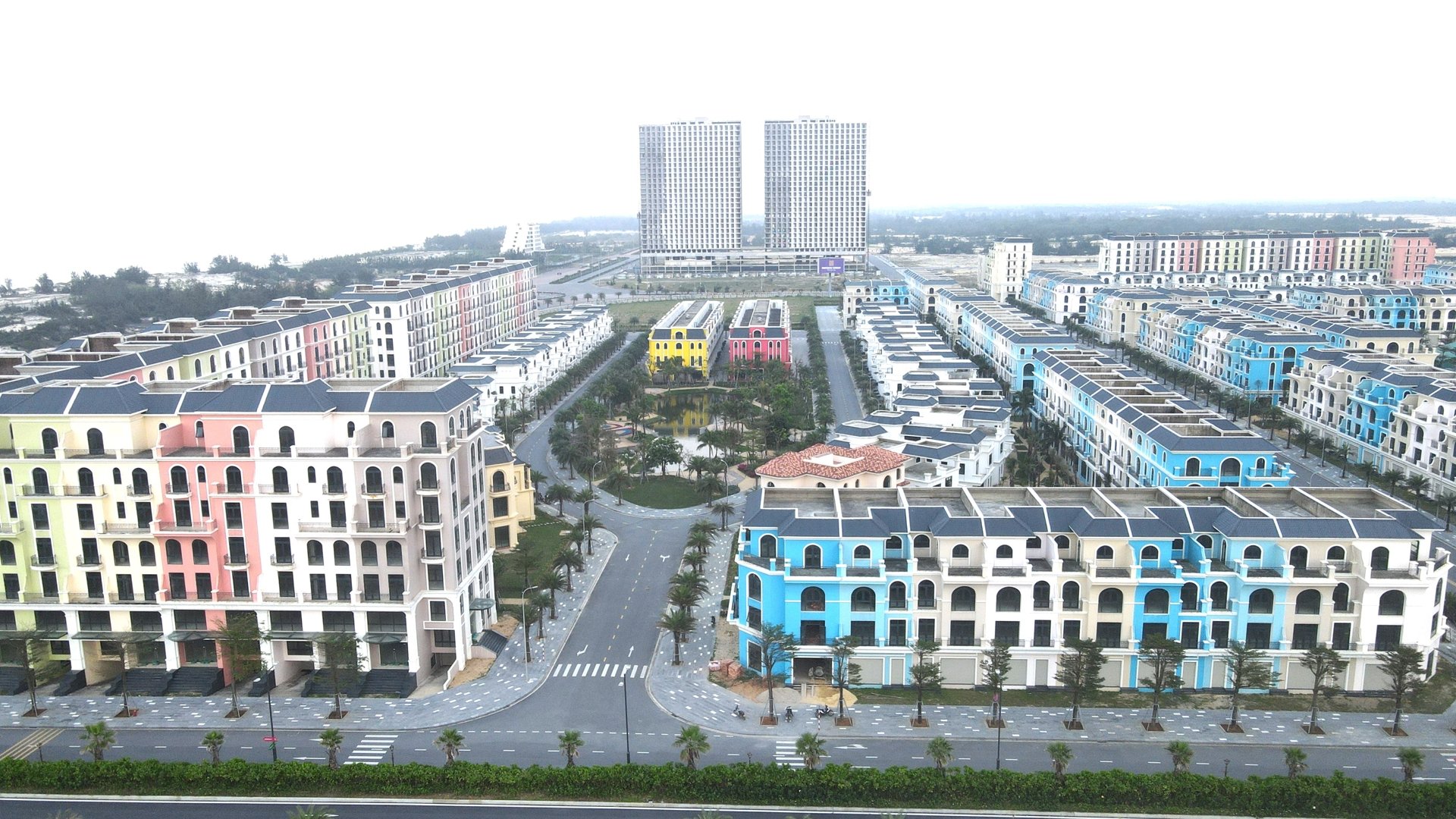 BĐS Bắc Trung Bộ: Cơn sốt đất nền đến rồi sẽ qua rất nhanh? - Ảnh 1 BĐS Bắc Trung Bộ: Cơn sốt đất nền đến rồi sẽ qua rất nhanh? - Ảnh 1