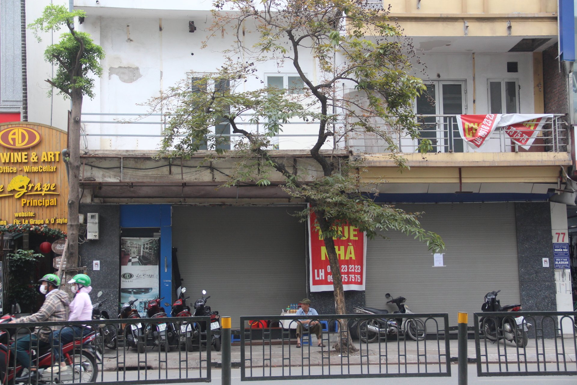 Nhà phố Hà Nội ế khách thuê: Đất vàng trăm triệu/m2 bỏ không cả loạt - Ảnh 1 Nhà phố Hà Nội ế khách thuê: Đất vàng trăm triệu/m2 bỏ không cả loạt - Ảnh 1