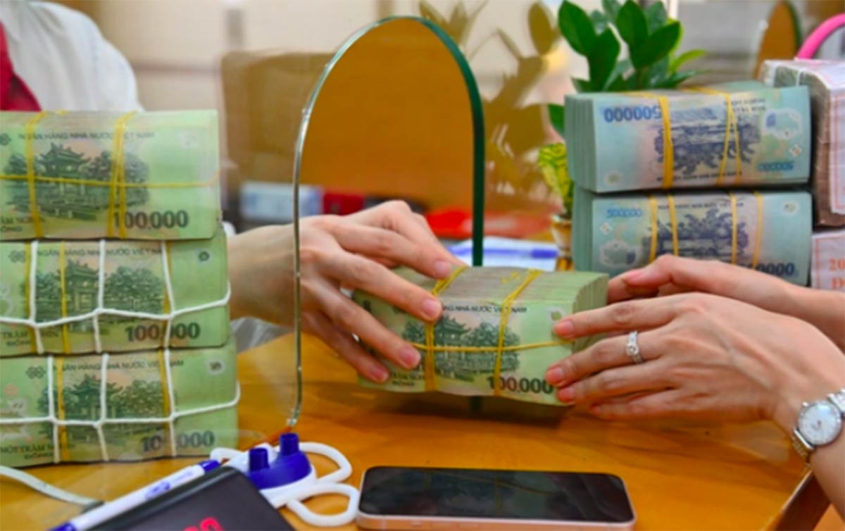 Ông chủ mạnh tay tinh gọn, hàng nghìn nhân sự ngân hàng đồng loạt mất việc - Ảnh 2 Ông chủ mạnh tay tinh gọn, hàng nghìn nhân sự ngân hàng đồng loạt mất việc - Ảnh 2