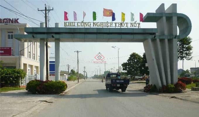 Thanh tra đề nghị công an tiếp nhận thông tin sai phạm tại Khu công nghiệp Thốt Nốt. Thanh tra đề nghị công an tiếp nhận thông tin sai phạm tại Khu công nghiệp Thốt Nốt.