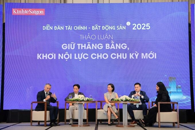 Diễn đàn Tài chính - Bất động sản 2025 do Tạp chí Kinh tế Sài Gòn tổ chức ngày 8/5/2025. Ảnh: BTC Diễn đàn Tài chính - Bất động sản 2025 do Tạp chí Kinh tế Sài Gòn tổ chức ngày 8/5/2025. Ảnh: BTC