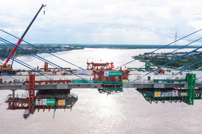 Công ty Cổ phần Xây dựng và Lắp máy Trung Nam bị cưỡng chế thuế hơn 73,7 tỷ đồng. Công ty Cổ phần Xây dựng và Lắp máy Trung Nam bị cưỡng chế thuế hơn 73,7 tỷ đồng.