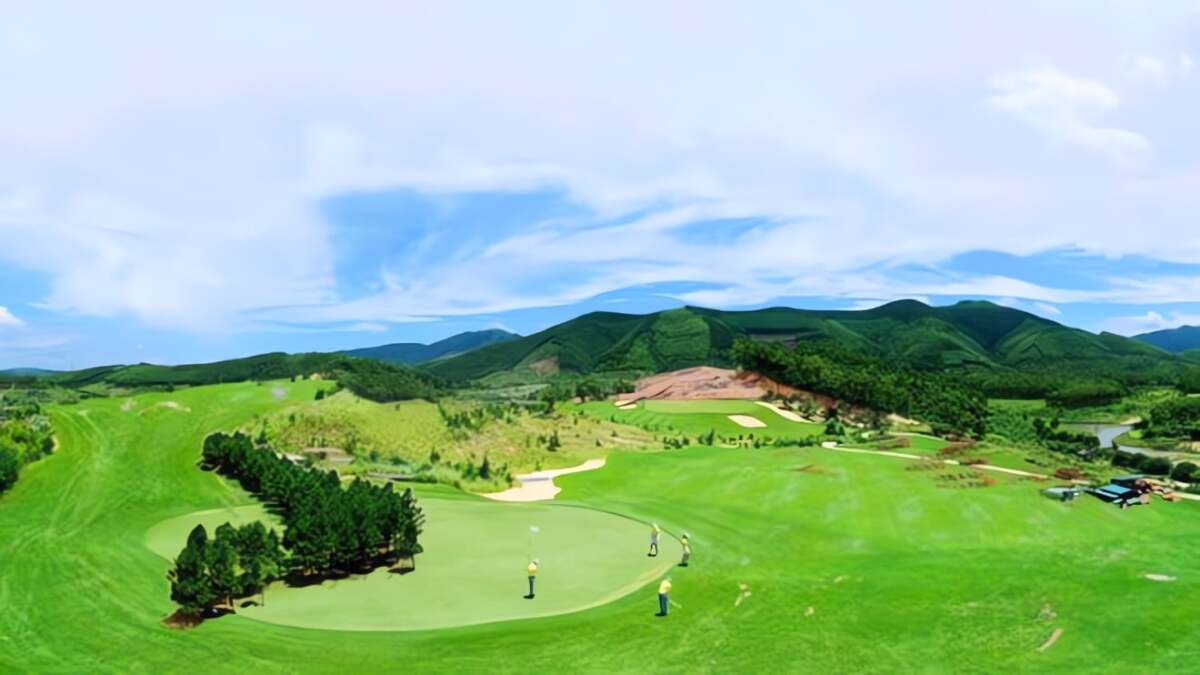 Các dự án sân golf cụ thể như sau: Các dự án sân golf cụ thể như sau: