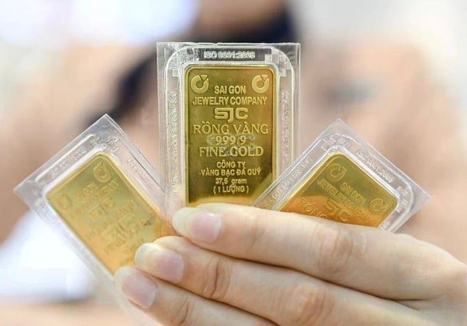 Kinh doanh vàng miếng không phép có thể bị phạt 400 triệu. Kinh doanh vàng miếng không phép có thể bị phạt 400 triệu.