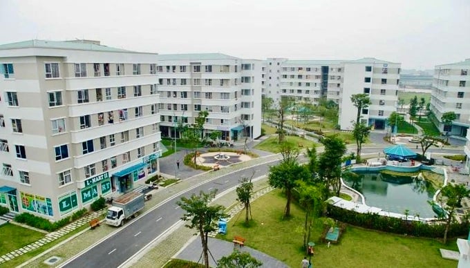 Thị trường bất động sản gặp nhiều khó khăn, đặc biệt là tình trạng thiếu nguồn cung, mất cân đối cơ cấu sản phẩm, thiếu nhà giá rẻ, nhà ở xã hội. Thị trường bất động sản gặp nhiều khó khăn, đặc biệt là tình trạng thiếu nguồn cung, mất cân đối cơ cấu sản phẩm, thiếu nhà giá rẻ, nhà ở xã hội.