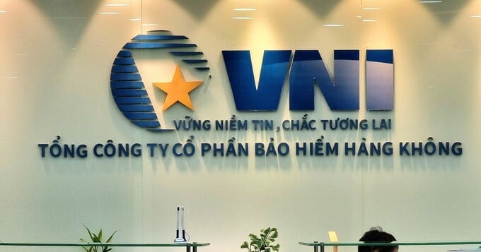 Bảo hiểm Hàng không bị phạt vì vi phạm bán bảo hiểm - Ảnh 1 Bảo hiểm Hàng không bị phạt vì vi phạm bán bảo hiểm - Ảnh 1