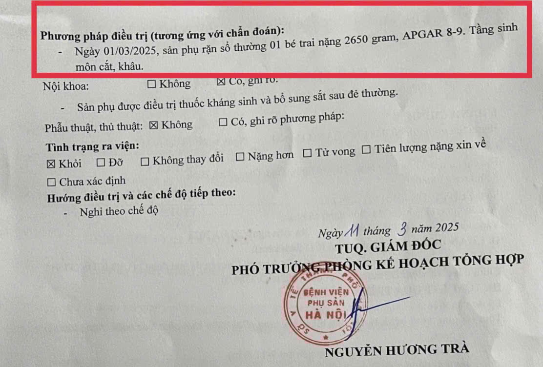 Bản tóm tắt hồ sơ bệnh án của chị Hằng có ghi rõ thông tin: Đẻ thường, tầng sinh môn cắt, khâu. Ảnh: NVCC Bản tóm tắt hồ sơ bệnh án của chị Hằng có ghi rõ thông tin: Đẻ thường, tầng sinh môn cắt, khâu. Ảnh: NVCC
