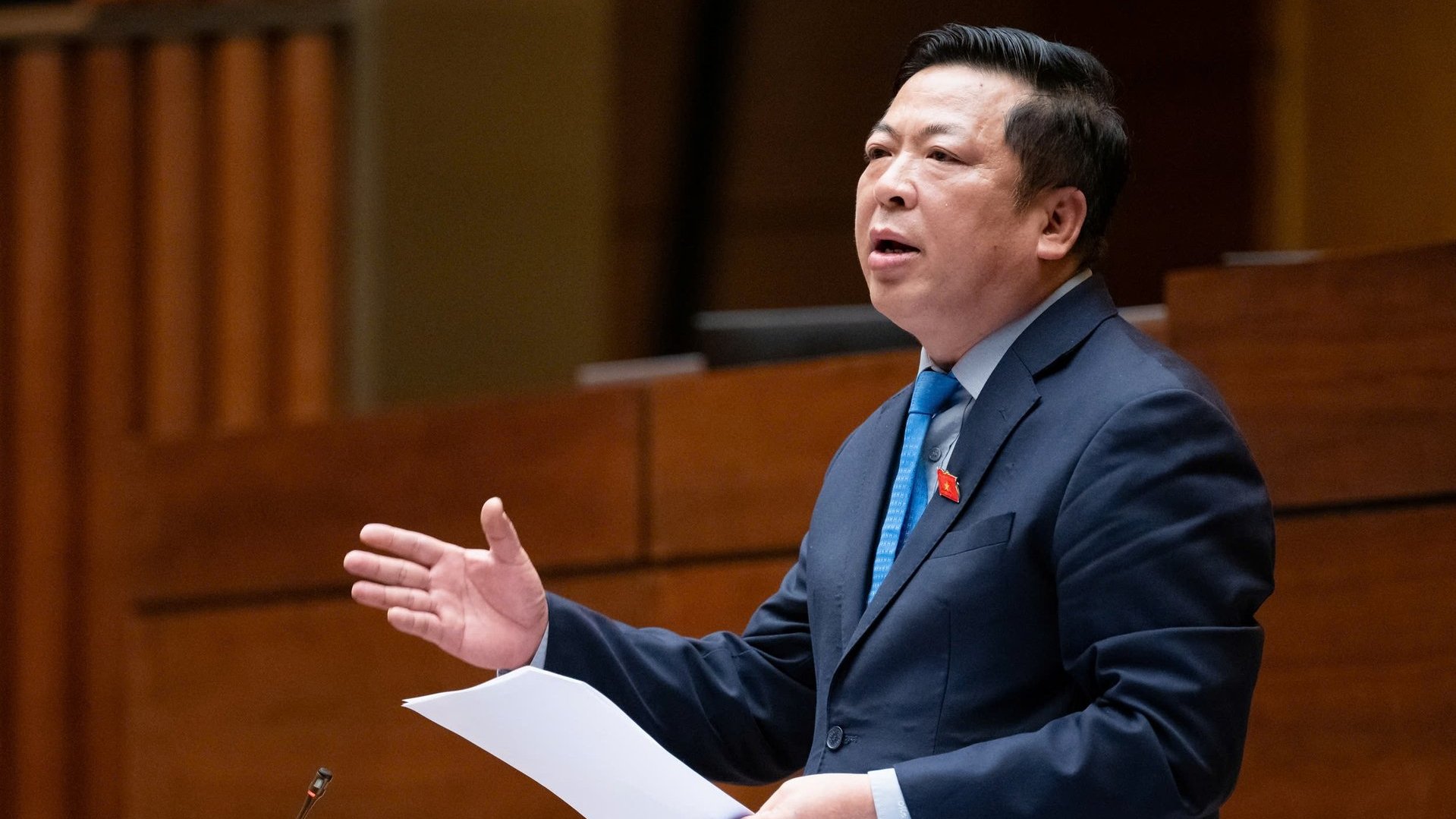 Bộ trưởng Bộ Xây dựng Trần Hồng Minh. Bộ trưởng Bộ Xây dựng Trần Hồng Minh. 