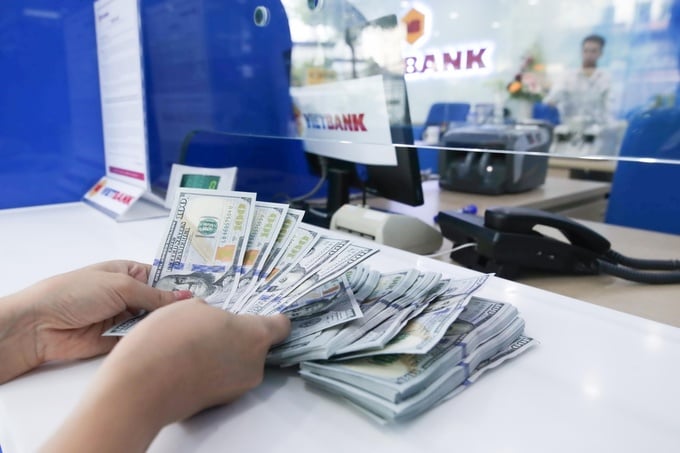 Ngân hàng Nhà nước siết hoạt động thu đổi ngoại tệ trái phép. Ngân hàng Nhà nước siết hoạt động thu đổi ngoại tệ trái phép.