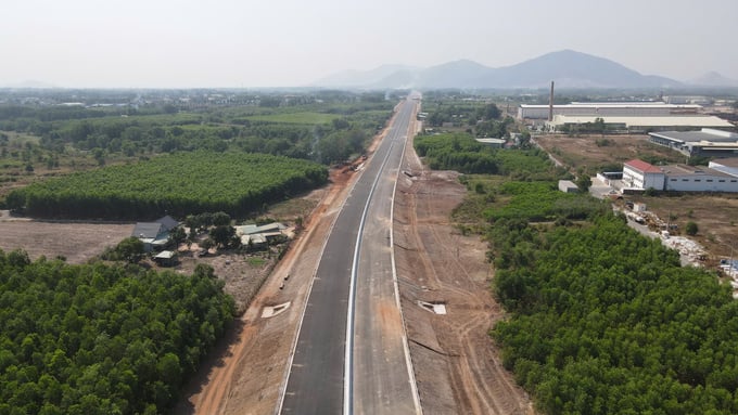 Hạ tầng hiện đại: Vũng Tàu bứt phá thành trung tâm kết nối mới - Ảnh 1 Hạ tầng hiện đại: Vũng Tàu bứt phá thành trung tâm kết nối mới - Ảnh 1
