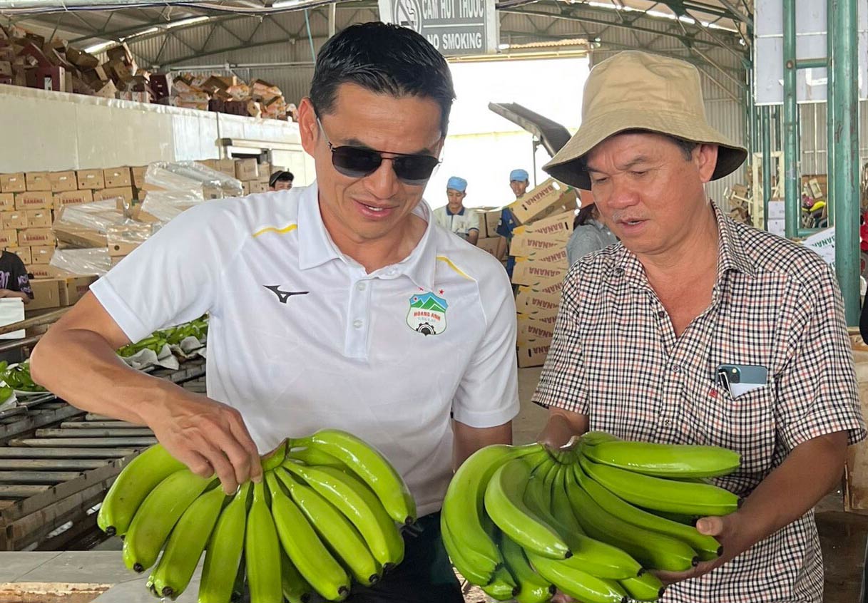 Hoàng Anh Gia Lai sắp biến động lãnh đạo, hé lộ thương vụ mới của bầu Đức - Ảnh 2 Hoàng Anh Gia Lai sắp biến động lãnh đạo, hé lộ thương vụ mới của bầu Đức - Ảnh 2