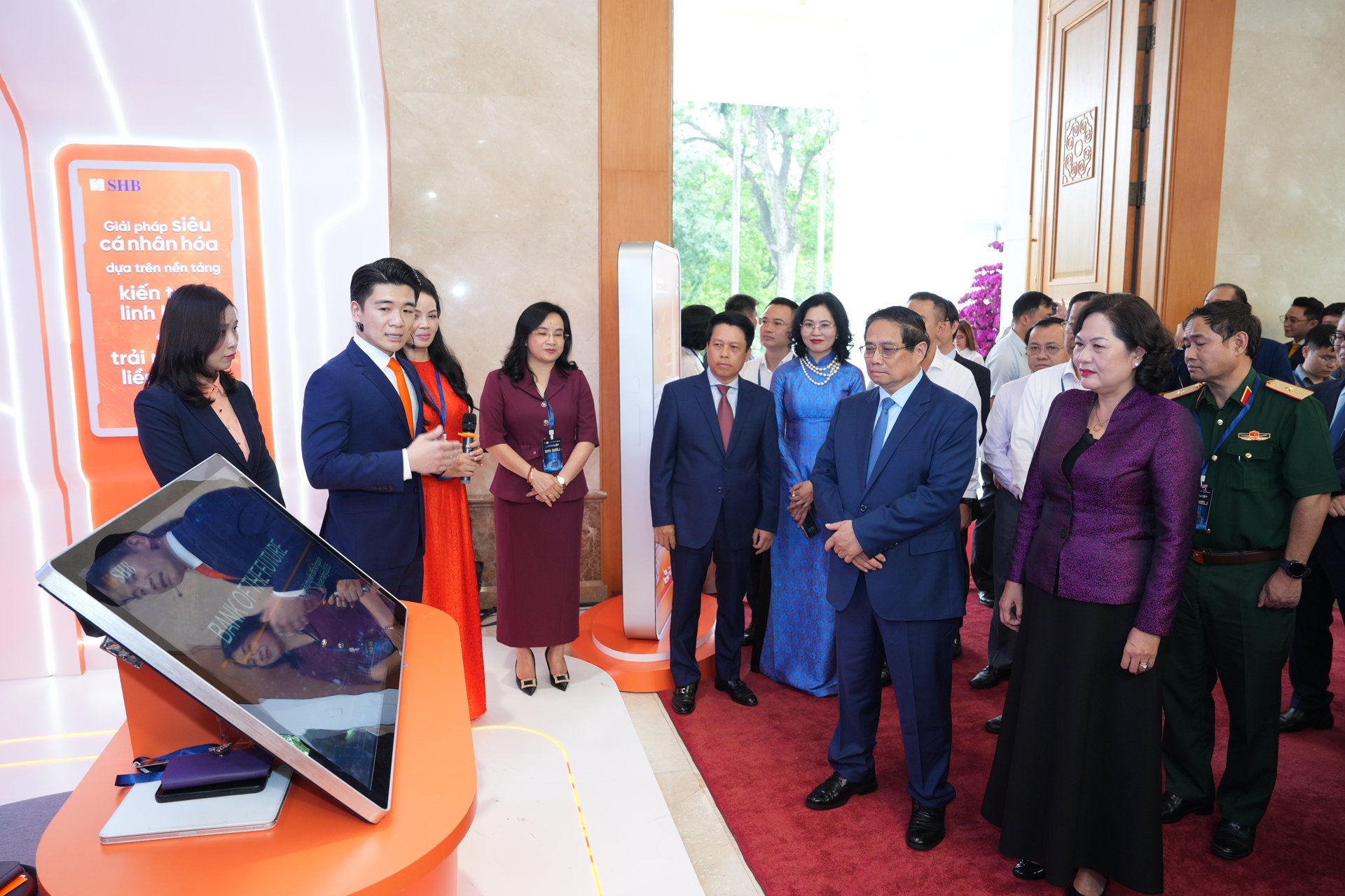 '21 ngân hàng chuẩn bị sẵn 500.000 tỷ cho vay đầu tư hạ tầng, công nghệ số' - Ảnh 2 '21 ngân hàng chuẩn bị sẵn 500.000 tỷ cho vay đầu tư hạ tầng, công nghệ số' - Ảnh 2
