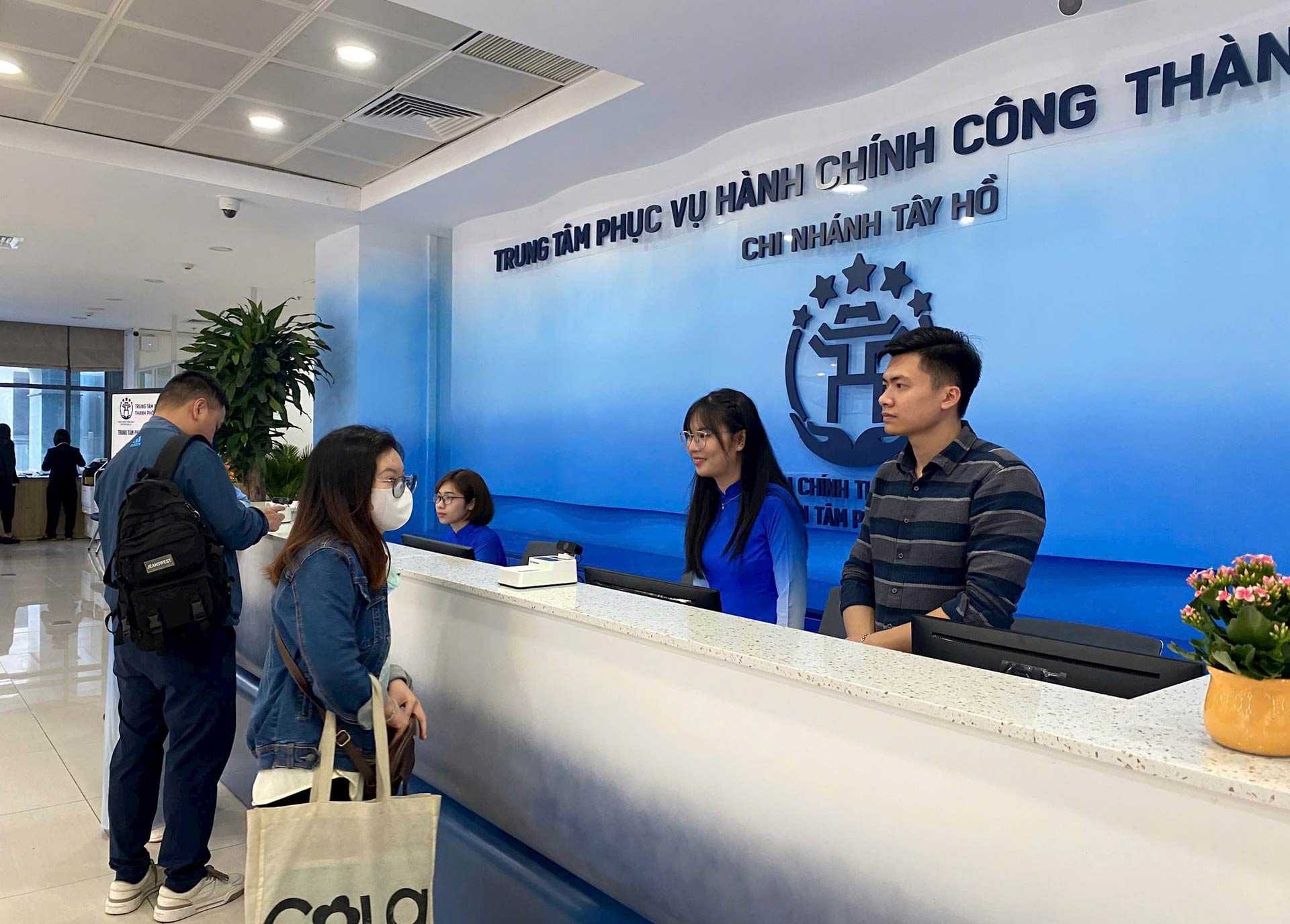 Hà Nội tiếp nhận hồ sơ đăng ký đất đai qua mạng từ 1/6 - Ảnh 1 Hà Nội tiếp nhận hồ sơ đăng ký đất đai qua mạng từ 1/6 - Ảnh 1