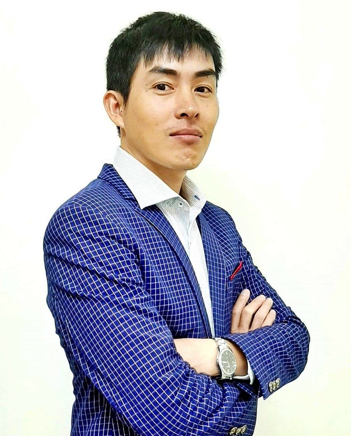 Chuyên gia Lê Văn Tuấn Chuyên gia Lê Văn Tuấn 
