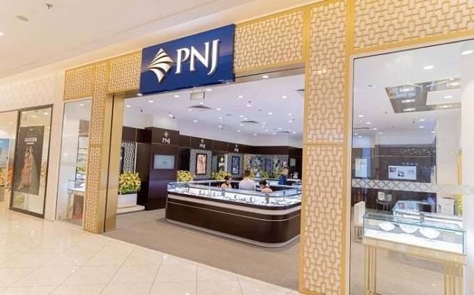 Theo đại diện PNJ, đã ghi nhận những điểm còn thiếu sót do đoàn thanh tra chỉ ra trong đợt thanh tra năm 2024 và đã chủ động khắc phục, hoàn thiện hoạt động từ sớm. Theo đại diện PNJ, đã ghi nhận những điểm còn thiếu sót do đoàn thanh tra chỉ ra trong đợt thanh tra năm 2024 và đã chủ động khắc phục, hoàn thiện hoạt động từ sớm.