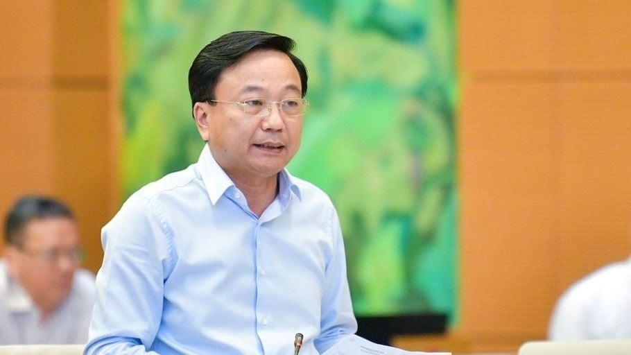 Thứ trưởng Bộ Xây dựng Nguyễn Danh Huy thông tin về lộ trình bỏ giấy phép xây dựng. (Ảnh: Trung tâm báo chí Quốc hội) Thứ trưởng Bộ Xây dựng Nguyễn Danh Huy thông tin về lộ trình bỏ giấy phép xây dựng. (Ảnh: Trung tâm báo chí Quốc hội)