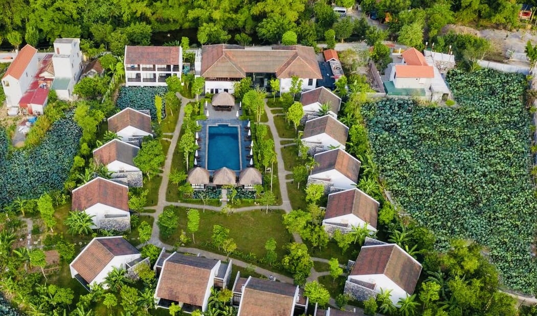 Các dự án condotel (căn hộ khách sạn) cũng tăng giá, với mức giá có thể dao động từ 1,5 tỷ đồng đến 3 tỷ đồng/căn tùy diện tích và vị trí. Các dự án condotel (căn hộ khách sạn) cũng tăng giá, với mức giá có thể dao động từ 1,5 tỷ đồng đến 3 tỷ đồng/căn tùy diện tích và vị trí.