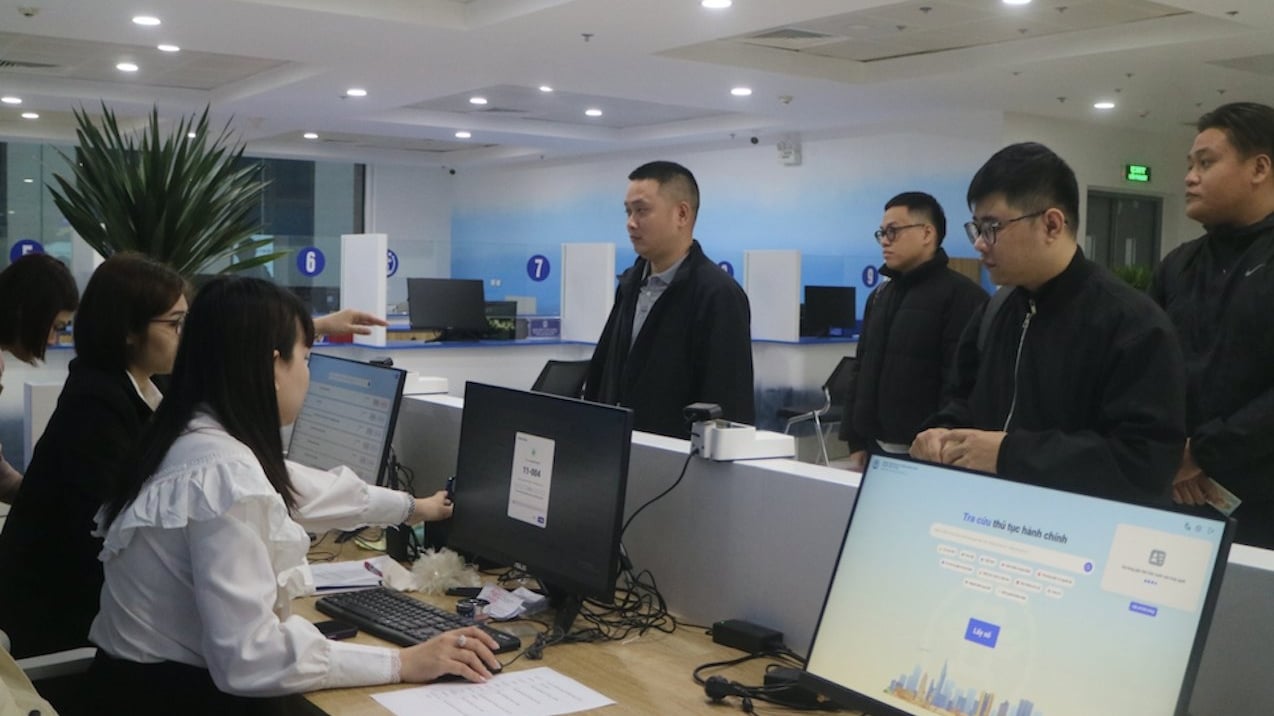 Hà Nội triển khai cấp phép xây dựng trực tuyến toàn trình từ 9/6. Hà Nội triển khai cấp phép xây dựng trực tuyến toàn trình từ 9/6. 