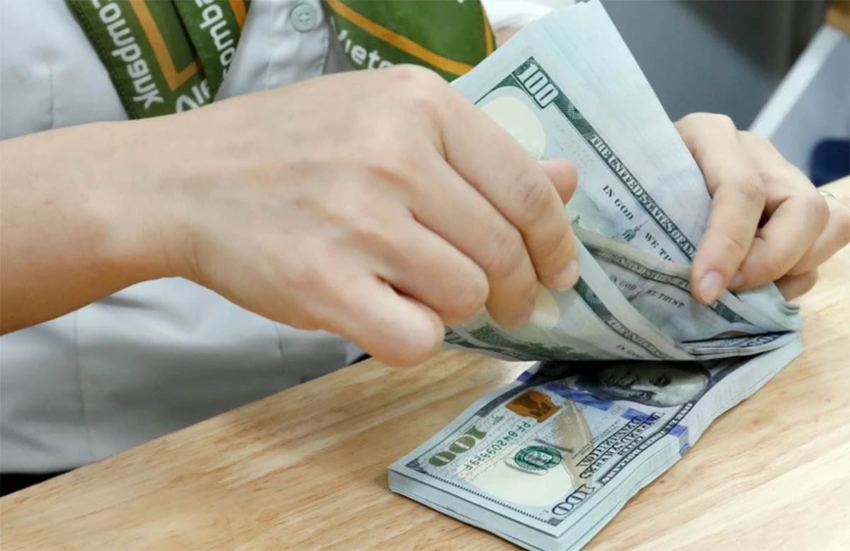 Tỷ giá USD/VND chịu nhiều áp lực, đi ngược xu hướng thế giới - Ảnh 2 Tỷ giá USD/VND chịu nhiều áp lực, đi ngược xu hướng thế giới - Ảnh 2