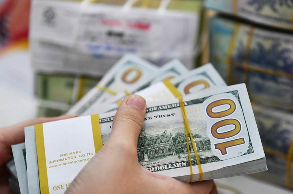 NHNN 10 năm không cung vàng miếng, mua vàng từ 20 triệu phải chuyển khoản - Ảnh 1 NHNN 10 năm không cung vàng miếng, mua vàng từ 20 triệu phải chuyển khoản - Ảnh 1