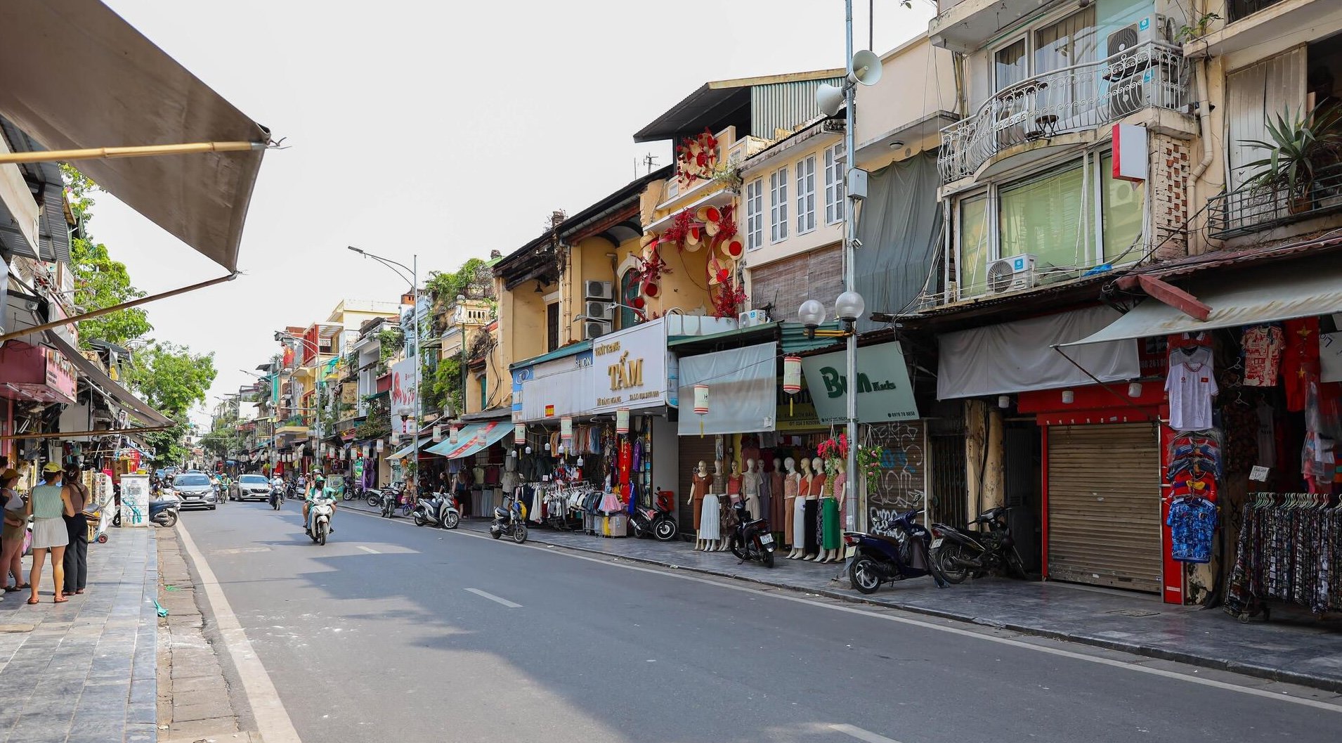 Hàng loạt cửa hàng đóng cửa: Lãnh đạo Bộ Công Thương điểm 5 nguyên nhân? Hàng loạt cửa hàng đóng cửa: Lãnh đạo Bộ Công Thương điểm 5 nguyên nhân? 