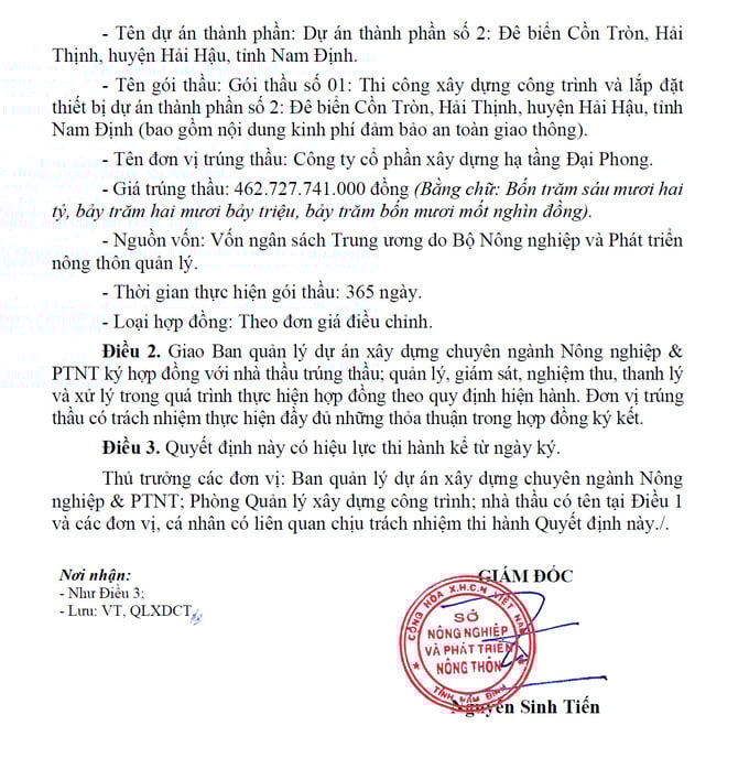 Quyết định trúng thầu do ông Nguyễn Sinh Tiến phê duyệt. Quyết định trúng thầu do ông Nguyễn Sinh Tiến phê duyệt.
