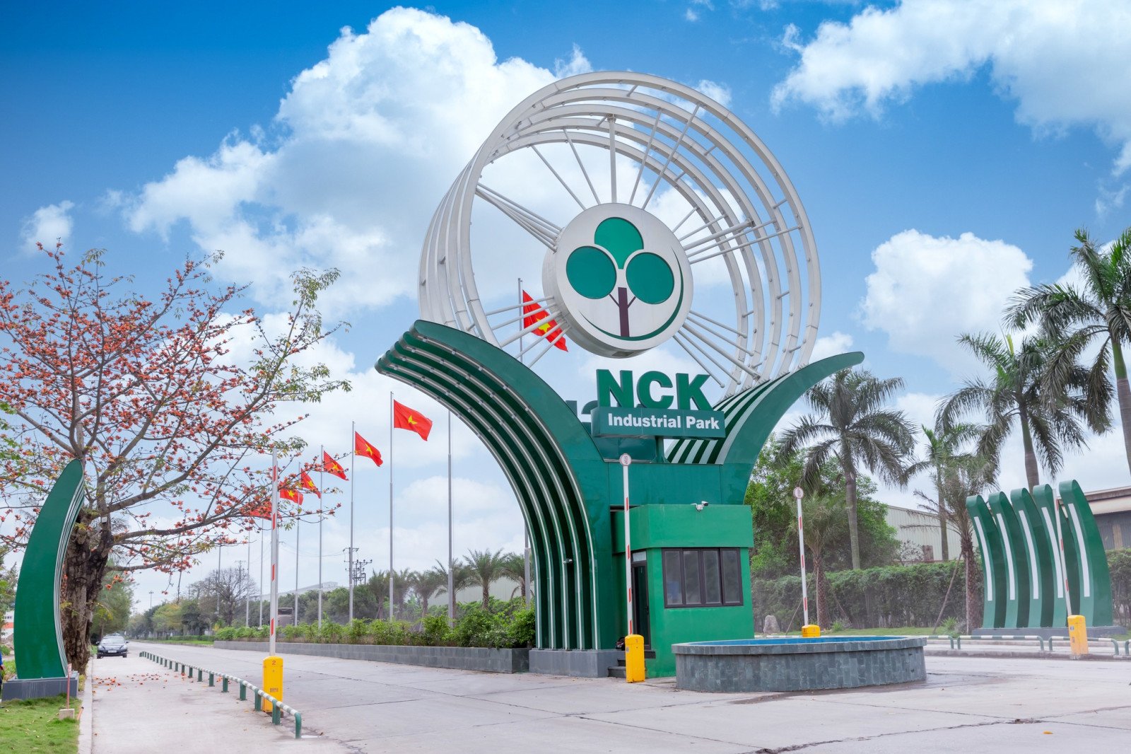 Doanh nghiệp nhà ở 'lấn sân' sang BĐS công nghiệp, liệu có dễ ăn? - Ảnh 1 Doanh nghiệp nhà ở 'lấn sân' sang BĐS công nghiệp, liệu có dễ ăn? - Ảnh 1