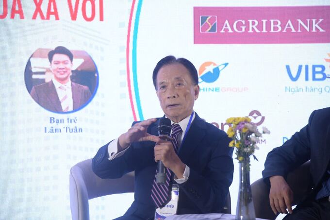 TS Nguyễn Trí Hiếu chỉ ra cách vay vốn hiệu quả cho người trẻ - Ảnh 1 TS Nguyễn Trí Hiếu chỉ ra cách vay vốn hiệu quả cho người trẻ - Ảnh 1