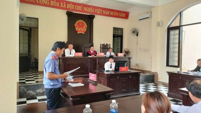 Nhiều phiên tòa căng thẳng để giải quyết vụ án liên quan đến Hợp đồng mua bán số 17 nhưng vẫn chưa xem xét đến vi phạm về thuế, hóa đơn của Công ty TNHH Phú Long Nhiều phiên tòa căng thẳng để giải quyết vụ án liên quan đến Hợp đồng mua bán số 17 nhưng vẫn chưa xem xét đến vi phạm về thuế, hóa đơn của Công ty TNHH Phú Long