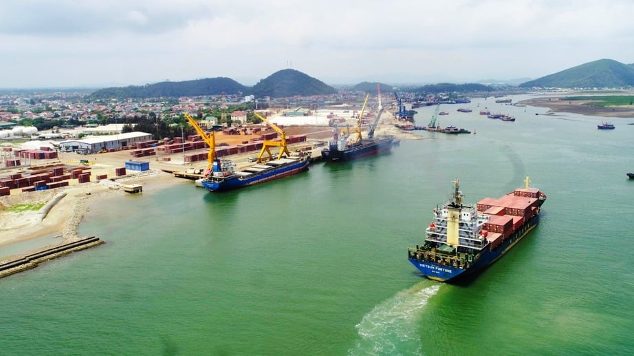Cảng Nghệ Tĩnh – đầu mối cảng biển lớn của Bắc Trung Bộ, kết nối giao thương nội địa và quốc tế nhưng kết quả kinh doanh không mấy khởi sắc trong quý I/2025. Cảng Nghệ Tĩnh – đầu mối cảng biển lớn của Bắc Trung Bộ, kết nối giao thương nội địa và quốc tế nhưng kết quả kinh doanh không mấy khởi sắc trong quý I/2025. 