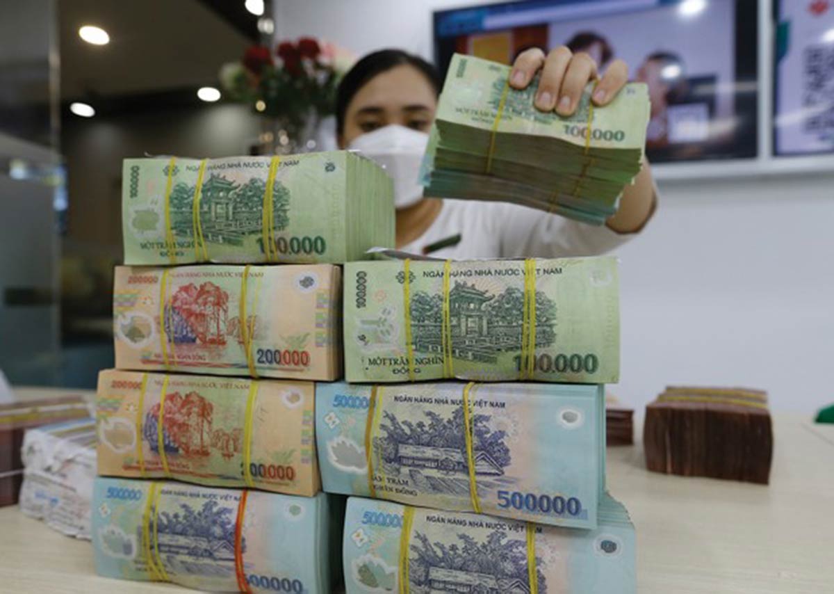 Ngân hàng ồ ạt phát hành cổ phiếu: Chứng khoán lên đỉnh, cổ đông hưởng lợi? - Ảnh 2 Ngân hàng ồ ạt phát hành cổ phiếu: Chứng khoán lên đỉnh, cổ đông hưởng lợi? - Ảnh 2