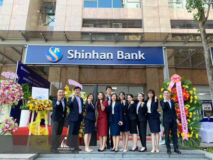 Shinhan Bank Việt Nam bị Thanh tra NHNN chỉ ra loạt vi phạm, yêu cầu chấn chỉnh toàn hệ thống. Shinhan Bank Việt Nam bị Thanh tra NHNN chỉ ra loạt vi phạm, yêu cầu chấn chỉnh toàn hệ thống. 