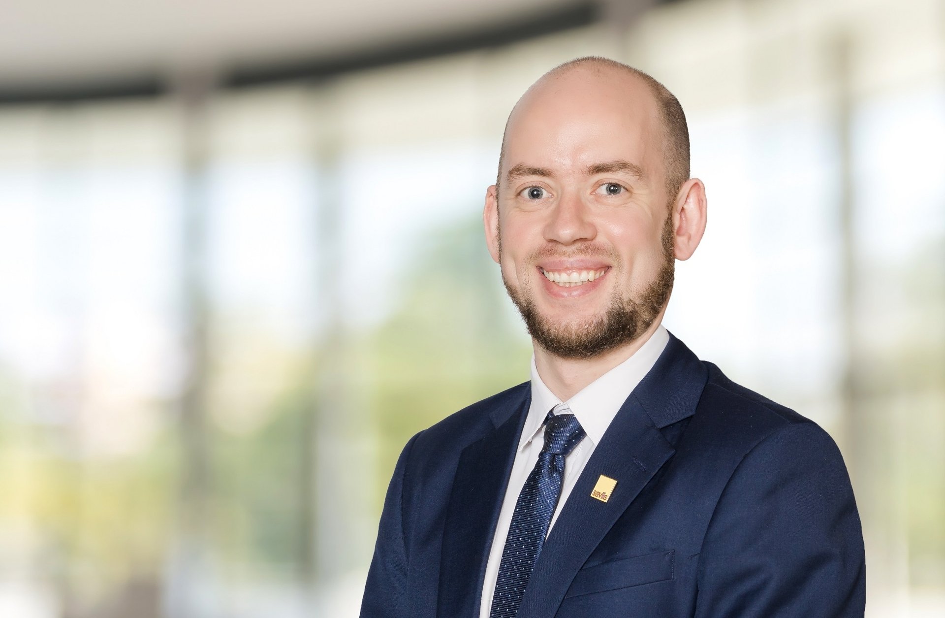Ông Thomas Rooney, Phó giám đốc Dịch vụ Bất động sản Công nghiệp tại Savills Việt Nam. Ông Thomas Rooney, Phó giám đốc Dịch vụ Bất động sản Công nghiệp tại Savills Việt Nam. 