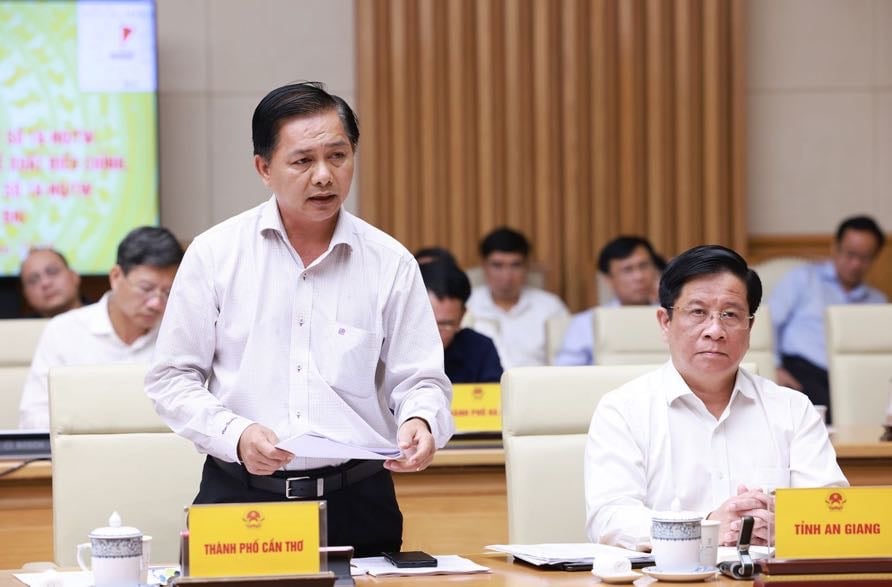 Đại diện lãnh đạo các bộ, ngành, địa phương dự và phát biểu tại hội nghị - Ảnh: VGP/Nhật Bắc Đại diện lãnh đạo các bộ, ngành, địa phương dự và phát biểu tại hội nghị - Ảnh: VGP/Nhật Bắc