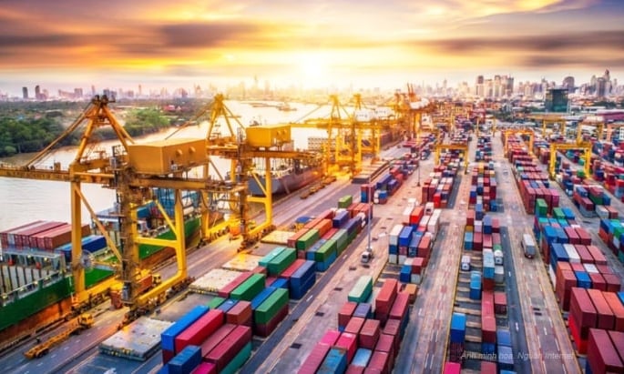 Xây dựng chiến lược phù hợp với định hướng phát triển xanh. Xây dựng chiến lược phù hợp với định hướng phát triển xanh.