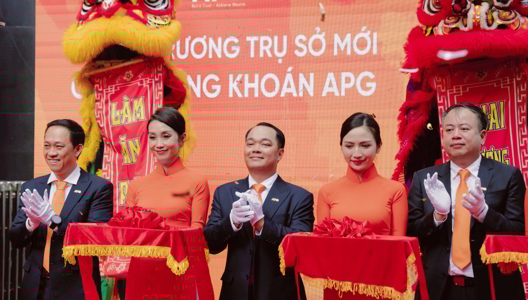 Công ty Cổ phần chứng khoán APG khai trương trụ sở mới tại TP. HCM. Ảnh: APG Công ty Cổ phần chứng khoán APG khai trương trụ sở mới tại TP. HCM. Ảnh: APG 