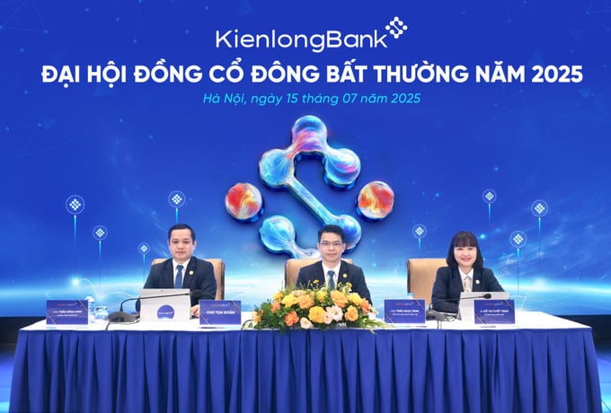 Toàn cảnh Đại hội đồng cổ đông bất thường 2025 KienlongBank. Ảnh: KLB Toàn cảnh Đại hội đồng cổ đông bất thường 2025 KienlongBank. Ảnh: KLB