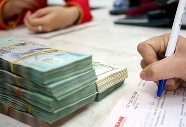 Ép buộc khách mua bảo hiểm, ngân hàng có thể bị phạt đến 500 triệu đồng. Ép buộc khách mua bảo hiểm, ngân hàng có thể bị phạt đến 500 triệu đồng.