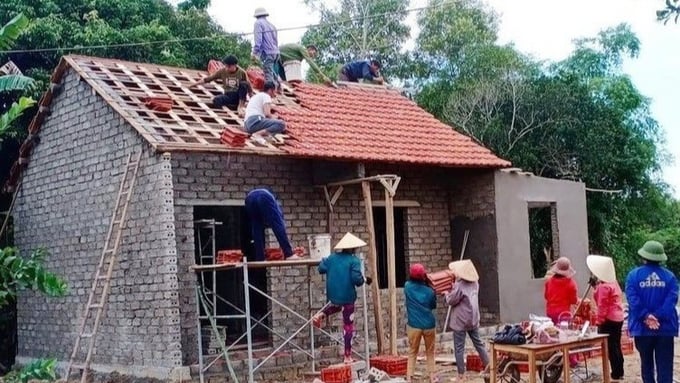 Thủ tướng yêu cầu hoàn thành hỗ trợ nhà ở cho người có công trước 24/7 Thủ tướng yêu cầu hoàn thành hỗ trợ nhà ở cho người có công trước 24/7