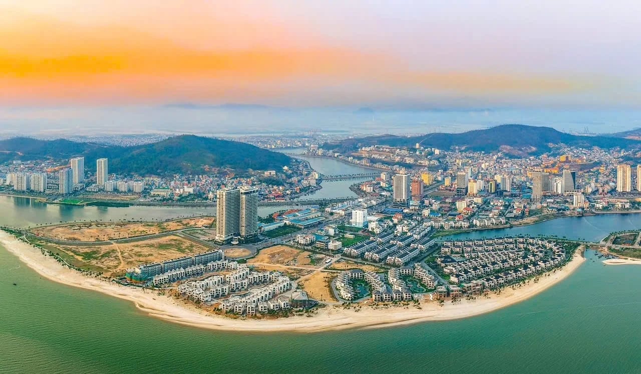Shophouse Marina Plaza của tập đoàn BIM group tại Bãi Cháy Shophouse Marina Plaza của tập đoàn BIM group tại Bãi Cháy 