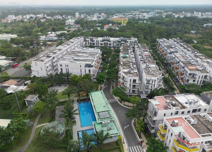 Thanh khoản chạm đáy, nhà liền thổ TP.HCM đối diện thử thách lớn nhất trong 10 năm. Ảnh minh hoạ. Thanh khoản chạm đáy, nhà liền thổ TP.HCM đối diện thử thách lớn nhất trong 10 năm. Ảnh minh hoạ.