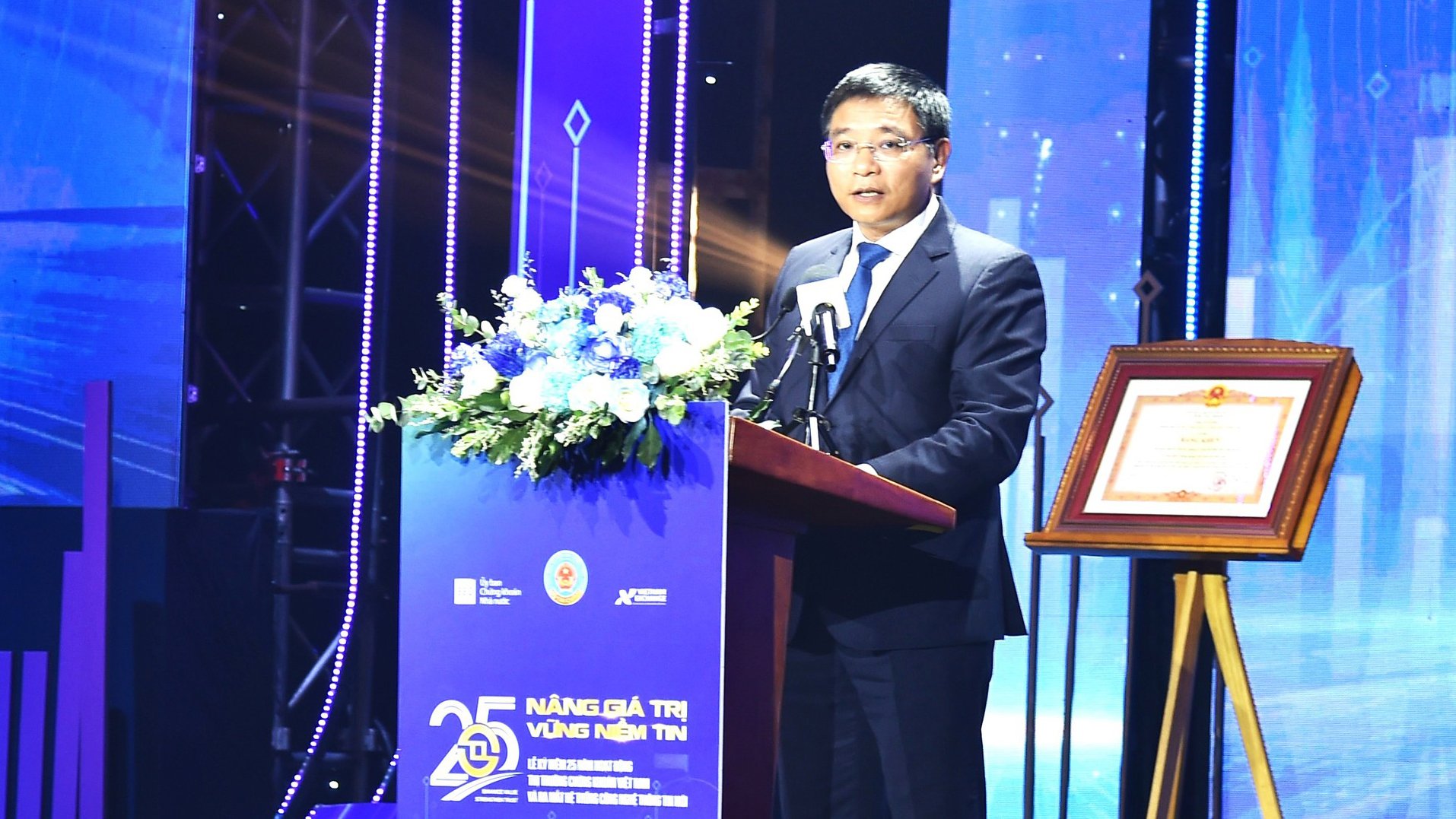 Bộ trưởng Bộ Tài chính Nguyễn Văn Thắng. Bộ trưởng Bộ Tài chính Nguyễn Văn Thắng.