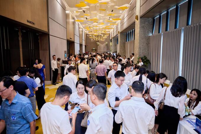 Tòa A1 hội tụ đa công năng: từ an cư, nghỉ dưỡng đến khai thác cho thuê. Tòa A1 hội tụ đa công năng: từ an cư, nghỉ dưỡng đến khai thác cho thuê.