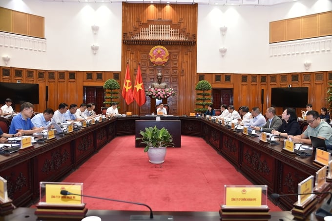 Phó thủ tướng Chính phủ Hồ Đức Phớc họp với các bộ, ngành, hiệp hội, doanh nghiệp chứng khoán, bất động sản về dự án Luật Thuế TNCN (thay thế). Phó thủ tướng Chính phủ Hồ Đức Phớc họp với các bộ, ngành, hiệp hội, doanh nghiệp chứng khoán, bất động sản về dự án Luật Thuế TNCN (thay thế).