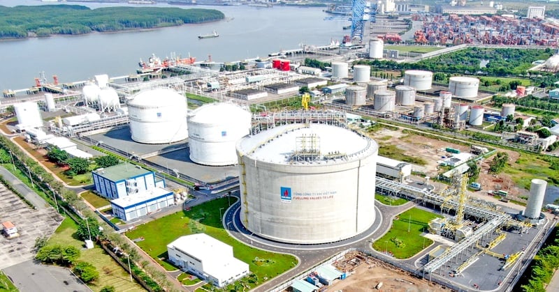 Thống nhất chủ trương đầu tư Dự án Kho khí LNG gần 27.000 tỷ đồng tại Vũng Áng (Ảnh minh hoạ) Thống nhất chủ trương đầu tư Dự án Kho khí LNG gần 27.000 tỷ đồng tại Vũng Áng (Ảnh minh hoạ)