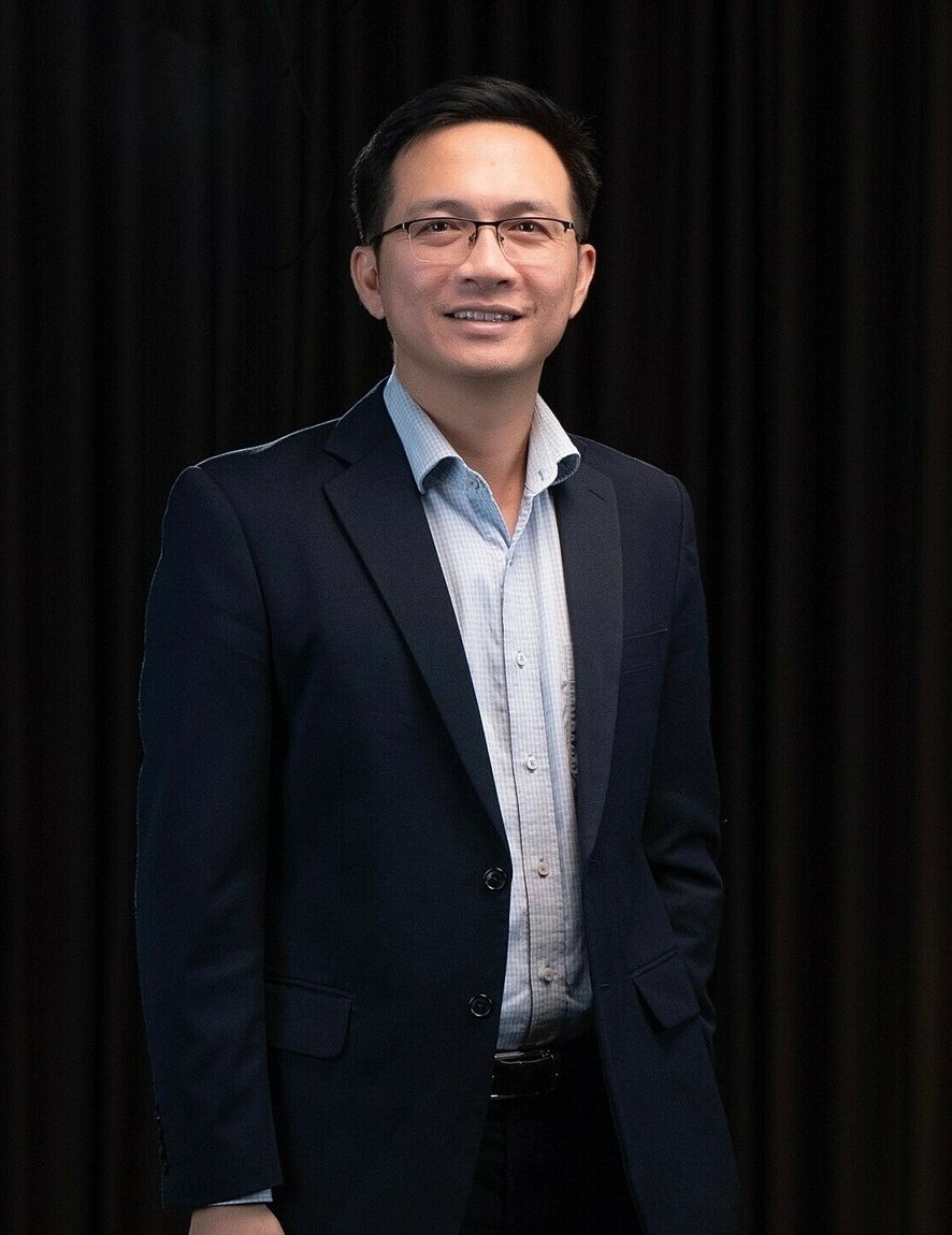TS. Hồ Sỹ Hòa, Giám đốc Nghiên cứu và tư vấn đầu tư, Công ty Cổ phần Chứng khoán DNSE. TS. Hồ Sỹ Hòa, Giám đốc Nghiên cứu và tư vấn đầu tư, Công ty Cổ phần Chứng khoán DNSE.